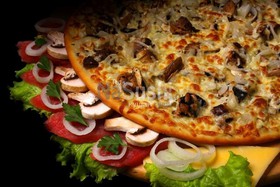 Пицца с тунцом и грибами - Фото