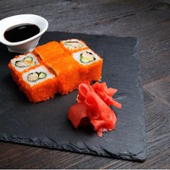 Калифорния с креветкой Фото