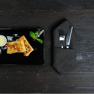 Блинчики с творогом и изюмом Фото