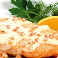 Филе лосося в сливочном соусе Фото