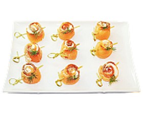 Канапе с семгой и сыром - Фото