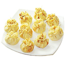 Блинные мешочки с семгой - Фото