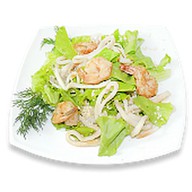 Салат с кальмарами и креветками Фото