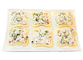 Тарталетки с курицей и шампиньонами - Фото