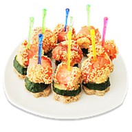 Канапе с семгой в кунжуте Фото