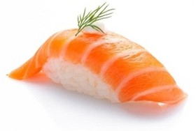 Суши с копченым лососем - Фото