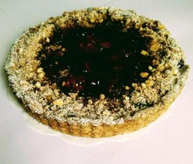 Пирог с брусникой на песочном тесте - Фото