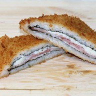 Суши сэндвич с беконом Фото