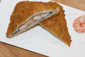 Суши сэндвич с креветкой - Фото