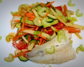 Рыбный салат из трески отварной - Фото