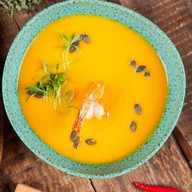 Крем-суп из копчёной тыквы с креветками Фото