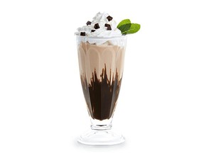 Шоколадный молочный коктейль - Фото