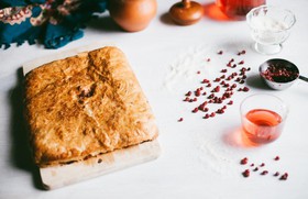 Пирог с брусникой слоеный - Фото