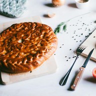 Пирог с горбушей дрожжевой Фото