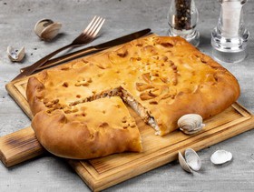 Пирог с лососем и рисом - Фото