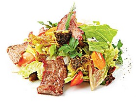 Гриль-салат с говяжьей вырезкой - Фото