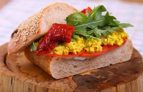 Сэндвич с курицей карри - Фото