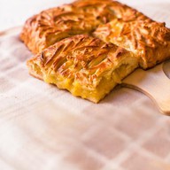 Пирог с манго и цедрой апельсина Фото