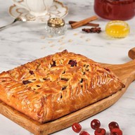 Пирог с вишней Фото