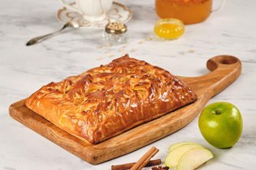 Пирог с яблоками - Фото