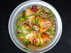 Рис чесночный с лососем - Фото
