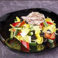 Салат с тунцом Фото