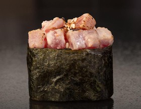 Запечённые суши с тунцом - Фото