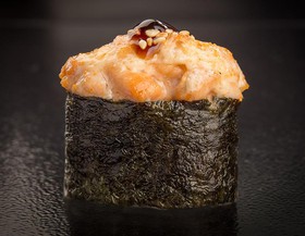 Запечённые суши с лососем - Фото