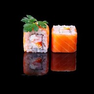 Дзен ролл с лососем и креветкой Фото