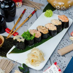 Спайси суши с лососем - Фото