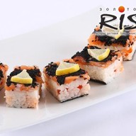 Суши Оси-Дзуси с красной икрой Фото
