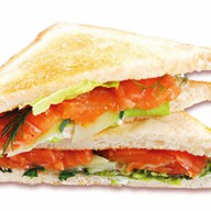 Сэндвич клаб с семгой Фото
