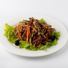 Азиатский салат с говядиной - Фото