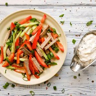 Говядина с овощами салат Фото