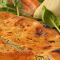 Осетинский пирог с рыбой и зеленым луком Фото