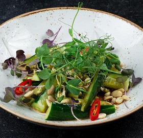 Салат из битых огурцов с орехами - Фото