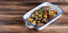 Молодой запеченный картофель - Фото