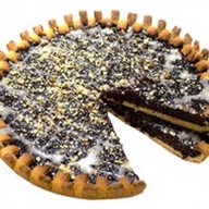 Пирог с черносливом и грецким орехом Фото