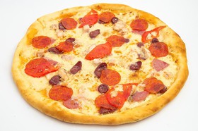 Мясное ассорти пицца - Фото