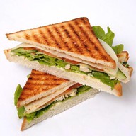 Сэндвич с курицей Фото
