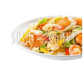 Wok с морепродуктами и соусом - Фото