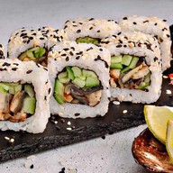 Калифорния унаги в кунжуте Фото