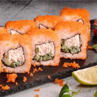 Калифорния каппа маки с икрой Фото