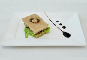 Клаб-сэндвич с курицей и грибами - Фото