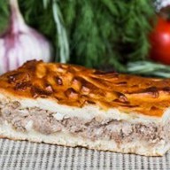 Пирог с мясом и капустой Фото