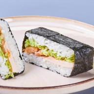Онигири с курицей Фото