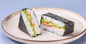 Онигири с курицей - Фото