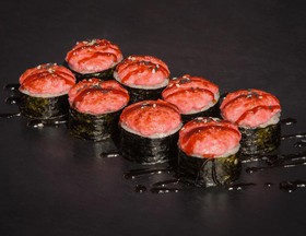 Запеченный ролл с угрем под соусом яки - Фото