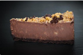 Чизкейк с шоколадом и орехами - Фото