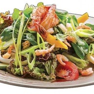 Салат с морепродуктами Фото